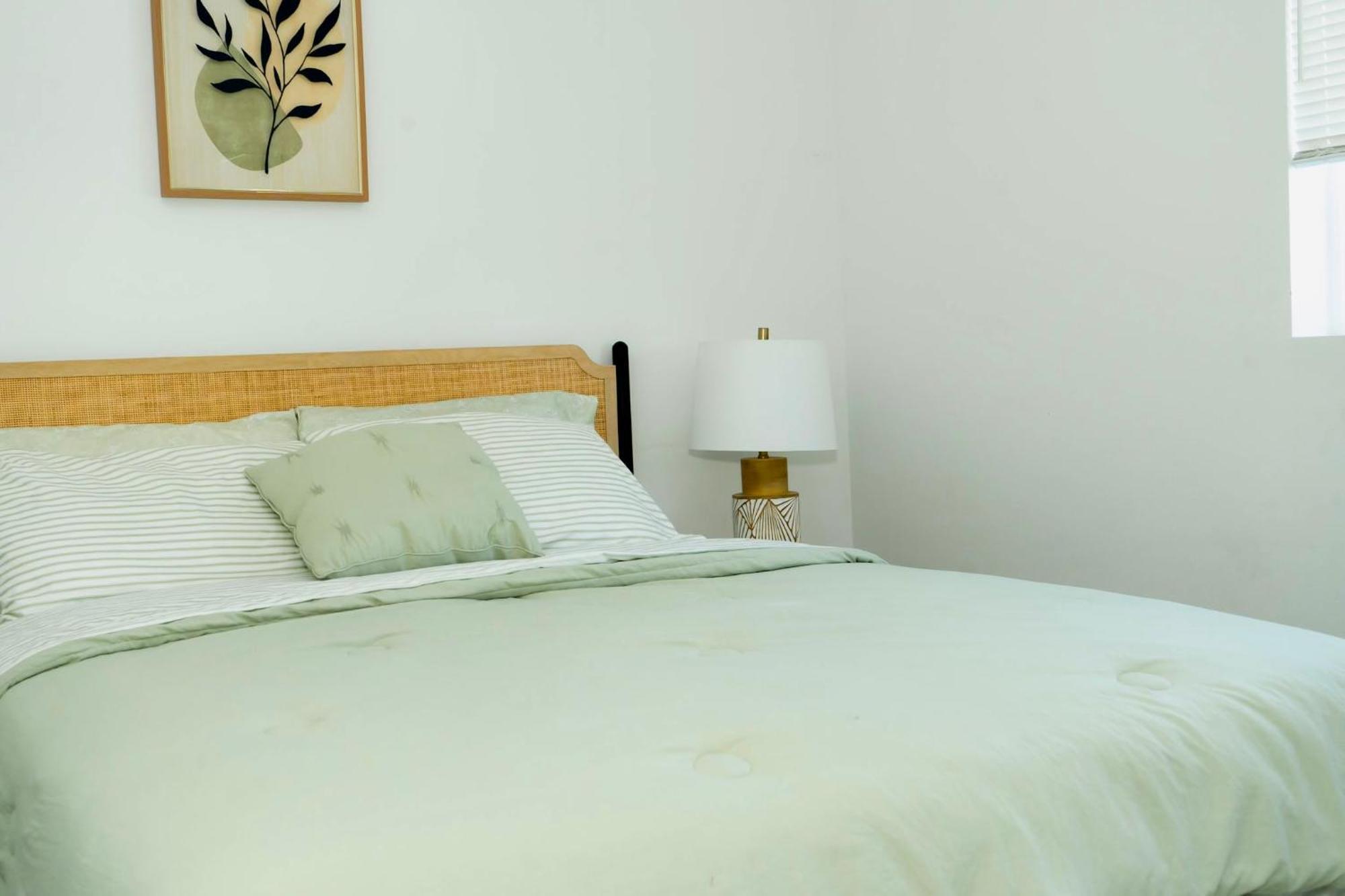The Dacha Hostel Los Angeles Exterior photo